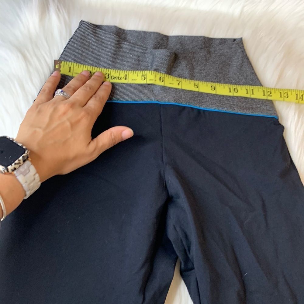 Liquido Black & Gray Leggings Size Medium - Picture 7 of 10